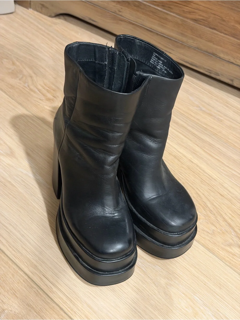 Steve Madden Black Leather Platform Ankle Boots